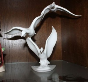 lot 761 image: Kaiser Flying Birds figurine - about 10