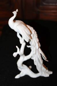 lot 764 image: Kaiser Porcelain Flamingo figurine - 7.5