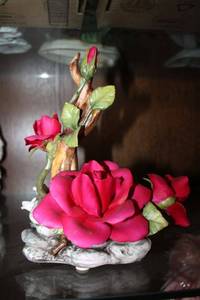 lot 768 image: Kaiser Rose figurine