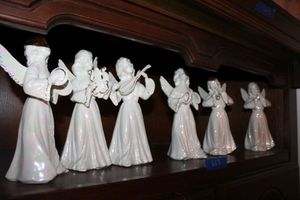 lot 667 image: Angel figurines marked MH Heidelberg - about 10 tall