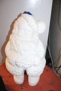 lot 801 image: Large unpainted Santa figurine - 20 tall