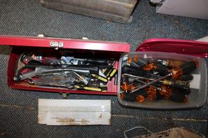 lot 805 image: Tools as shown