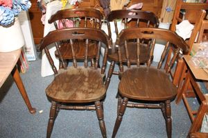 lot 878 image: Solid wood dining chairs - 4 total