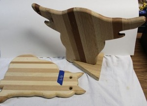 lot 919 image: Home made cutting boards - cat and longhorn