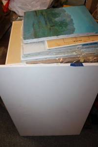 lot 924 image: Art lot Paintings and blank canvases