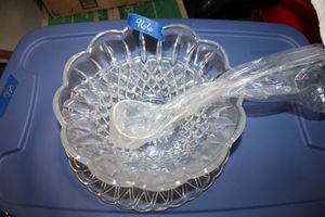 lot 966 image: Punch Bowl (no markings)