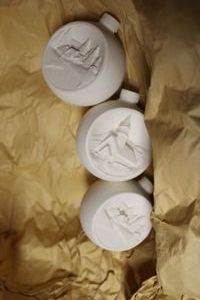 lot 981 image: Unpainted Ceramics - 1 Box 42pcs