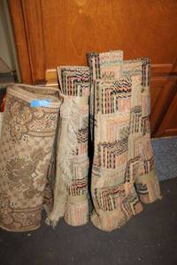 lot 989 image: Area rugs - includes hallway runner