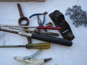 lot 71 image: lot of tools