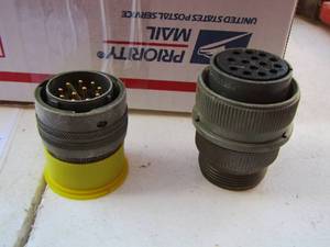 lot 80 image: 11 PIN ADAPTER S MALE & FEMALE