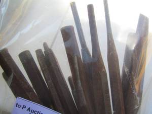 lot 189 image: VARIOUS SIZE PUNCHES