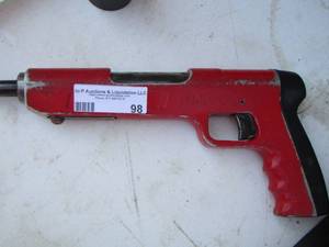 lot 98 image: POP RIVET GUN