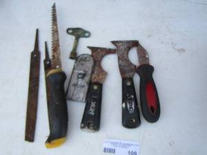lot 109 image: scrappers- hand saw blade