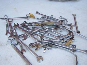 lot 129 image: wrenches