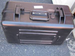 lot 177 image: Black vacuum seal cases with padding inside
