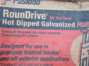 lot 194 image: round drive hot dipped galvanized full head nails