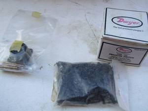 lot 215 image: DWYER Pressure Switch  SERIES