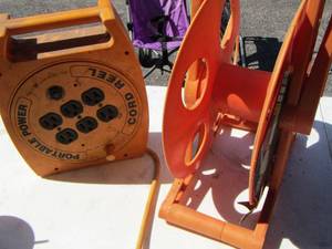 lot 246 image: extension cord roller