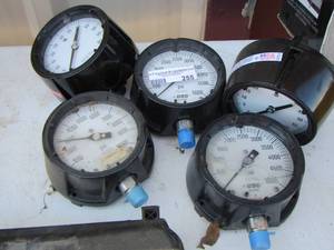 lot 255 image: gauges