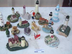 lot 262 image: Lighthouse dcor PIECEES