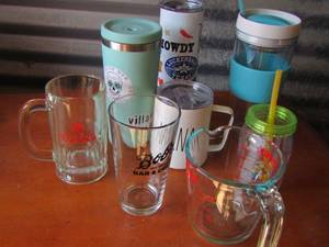 lot 330 image: CUPS, MUGS & MEASURING CUP