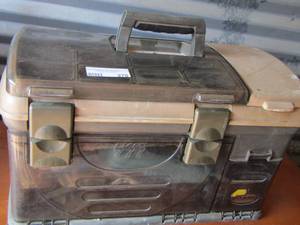 lot 334 image: TOOL BOX WITH VARIOUS TOOLS SCREWDRIVERS, WRENCHES, HOLE SAW, SCREWS