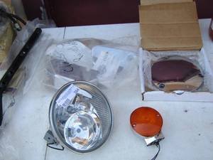 lot 304 image: MOTORCYCLE LIGHTS PLUS OTHER MOTORCYCLE PARTS