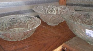 lot 16 image: Crystal bowls  qty 3