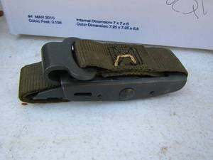 lot 112 image: 20 plus green army straps