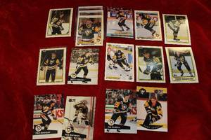 lot 147 image: Pitsburgh Penguins Hockey Trading Cards