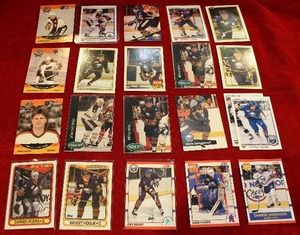 lot 262 image: Buffalo Sabres Hockey Trading Cards
