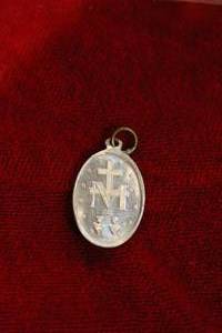 lot 429 image: Religious Medallion