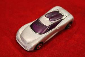 lot 305 image: 1997 Hot Wheels Silver Chrysler Thunderbolt