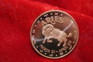 lot 190 image: One Ounce Copper Aries Coin