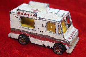 lot 204 image: 1983 Hot Wheels Food Truck - Repainted