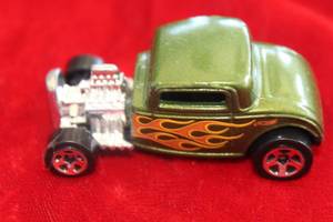 lot 248 image: 1997 32 Ford Hot Wheels Car