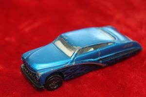 lot 218 image: 1989 Hot Wheels Blue Car