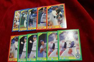lot 164 image: 1990 Score Milwakee Brewers Baseball Cards