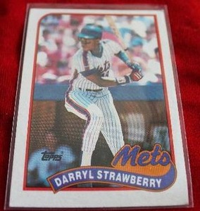 lot 17 image: 1989 Topps Darryl Strawberry #300