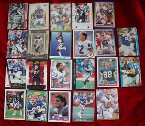 lot 46 image: Buffalo Bills Football Trading Cards