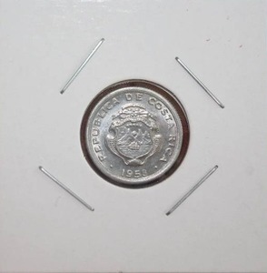 lot 366 image: 1953 Costa Rican 10 Centimos