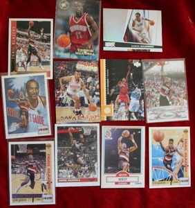 lot 226 image: 76ers and Trail Blazers Basket Ball Trading Cards