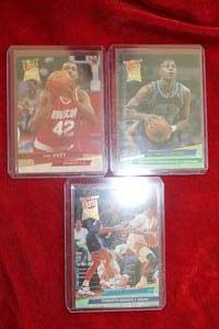 lot 394 image: Fleer Ultra Basket Ball Rookie Cards