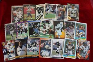 lot 330 image: The Chargers Football Trading Cards