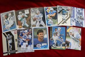 lot 115 image: Indianapolis Colts Football Trading Cards