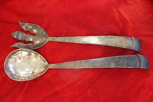 lot 318 image: Sterling Silver Large Spoon and Fork with Three Crowns Stamp