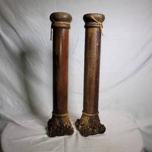 lot 408 image: Vintage Wooden Pillar Candle Holder