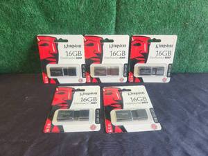 lot 13 image: Selection of 5 - 16GB usb memory sticks