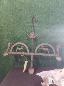 lot 123 image: Selection of 5 Iron hanging oil lamp-candle lamps