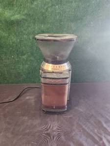 lot 159 image: Cuisinart coffee bean grinder